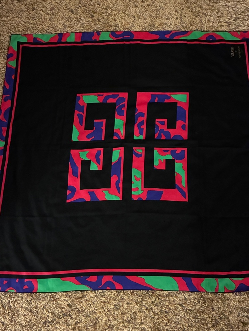 Vintage & Rare 1980s 'Ysatis de Givenchy' Paris Crepe Silk Scarf - Picture 3 of 11